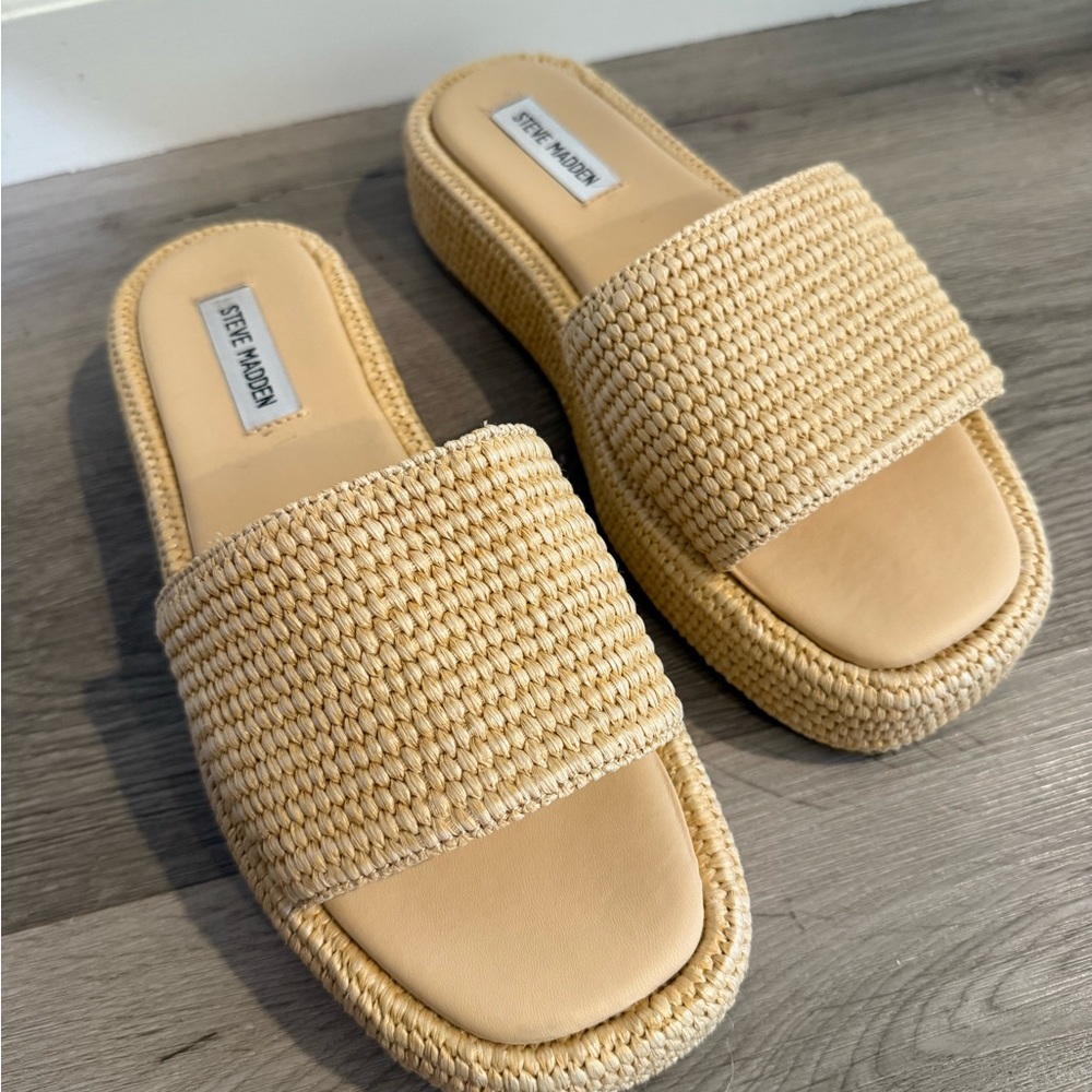 Steve Madden Beachy Natural Sandals